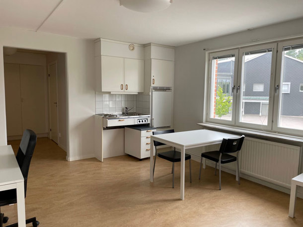 Kitchen with table and chairs