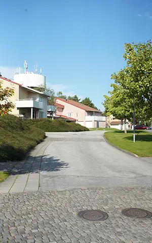 Gatubild från Skogshöjden i Trollhättan