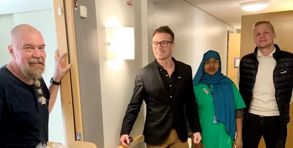 Eidars personal gör iordning lägenheterna på Humlevägen 86 till evakueringslägenheter.