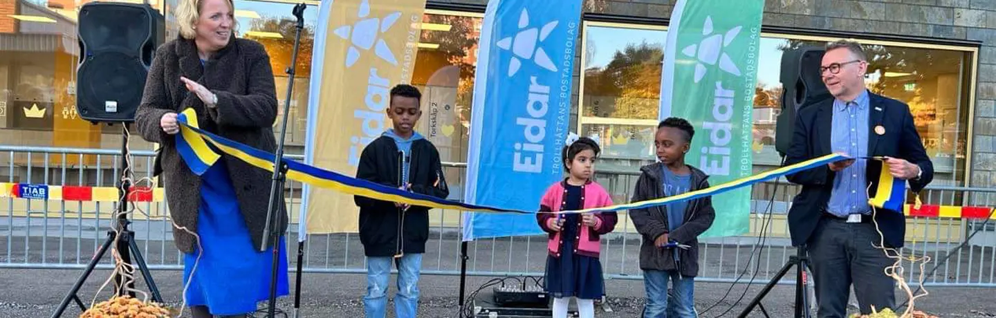 Bild på bandklippning